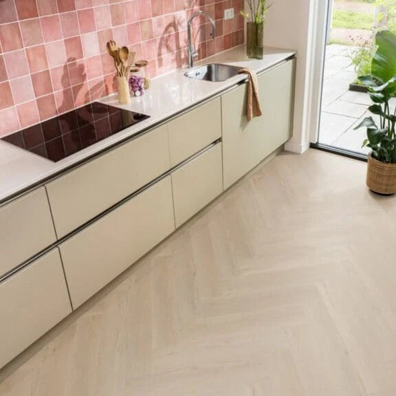Ambiant – Spigato Vivero Fischgrät Beige Click SRC