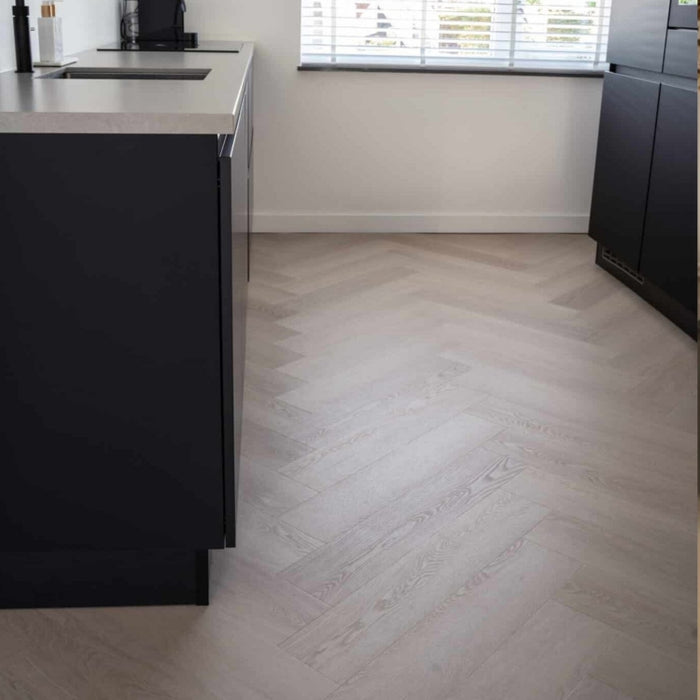 Vloerra Signature - 7230 light oak  - Klick Vinyl Fischgrät